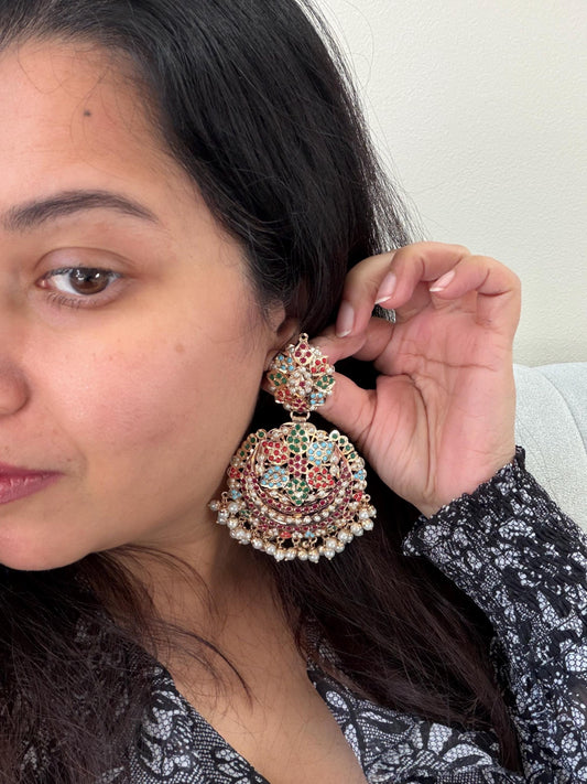 Handcrafted Jadau earrings, premium, with pearls and semiprecious multicolor stones, gold-plated