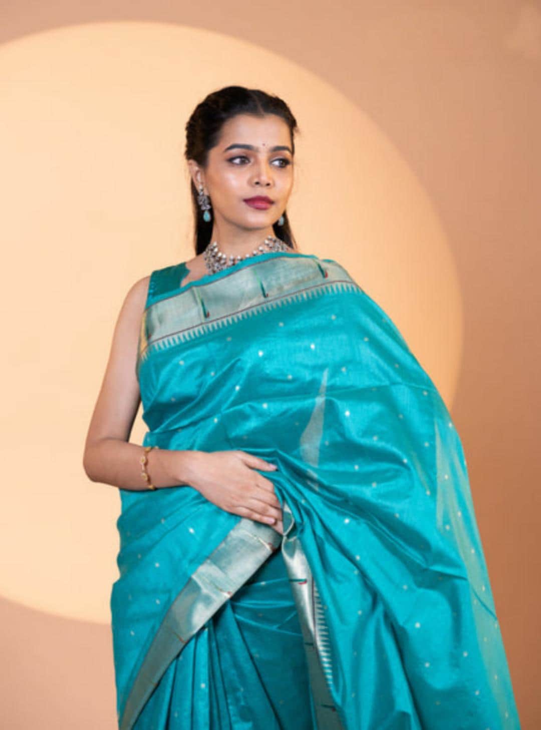 Soft Khadi raw silk Paithani Saree with single muniya border semi silk