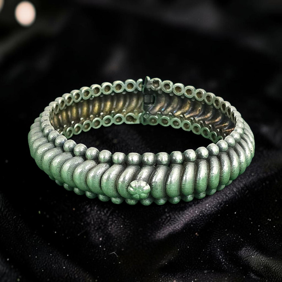 Openable Kada With Oxidised Plating