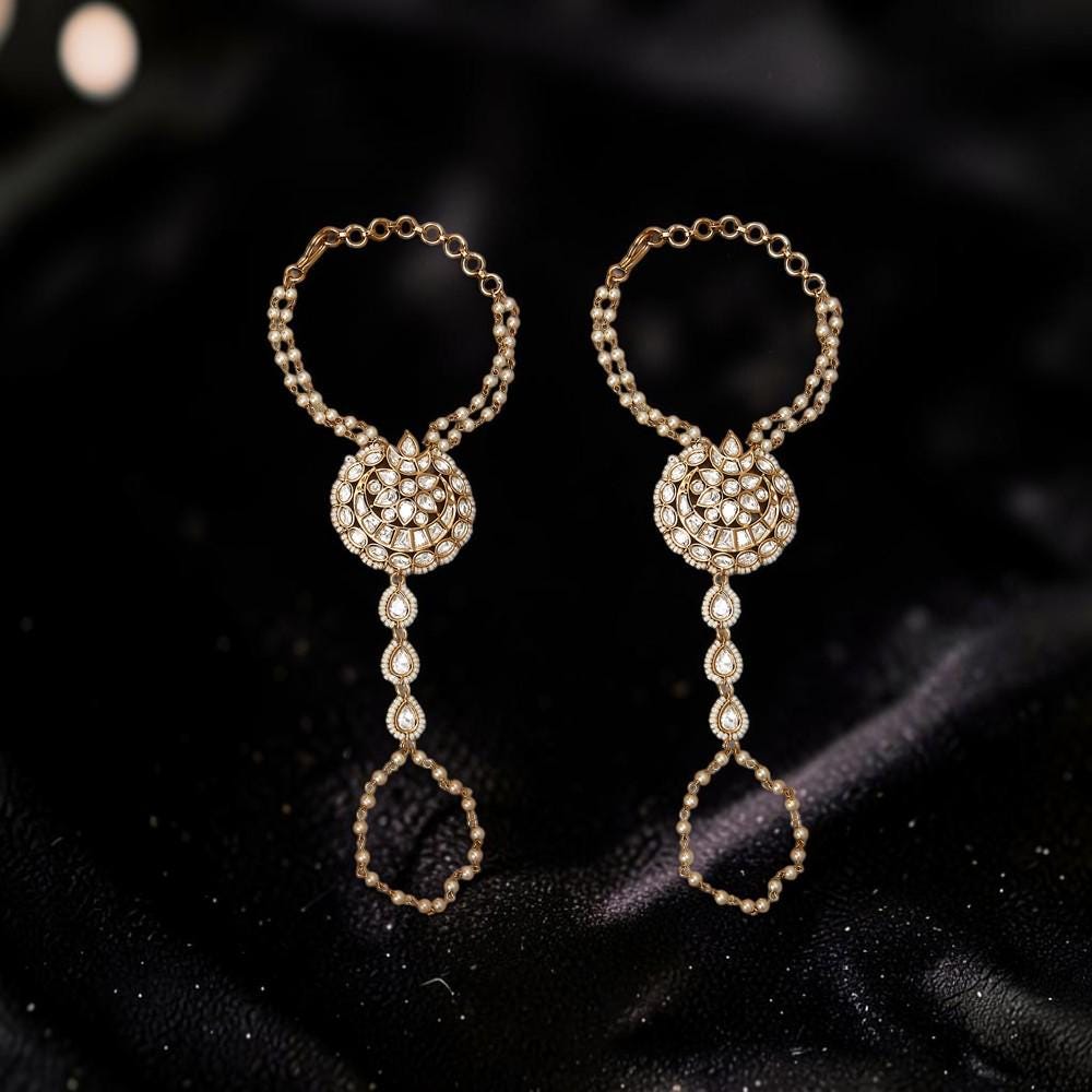 Haath Phool hand accessory in kundan and pearls in light gold polish, set of 2