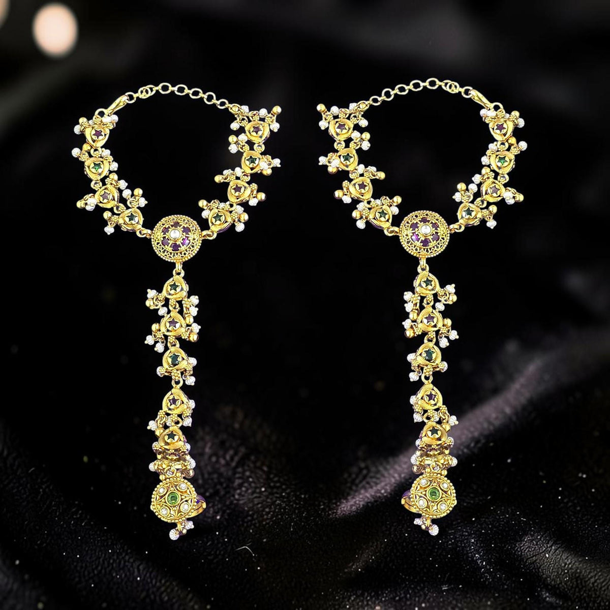 Haath Phool hand accessory in kundan and pearls in light gold polish, set of 2