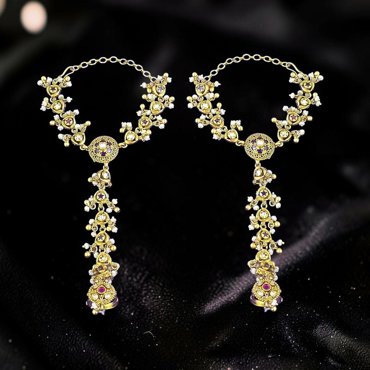 Haath Phool hand accessory in kundan and pearls in light gold polish, set of 2