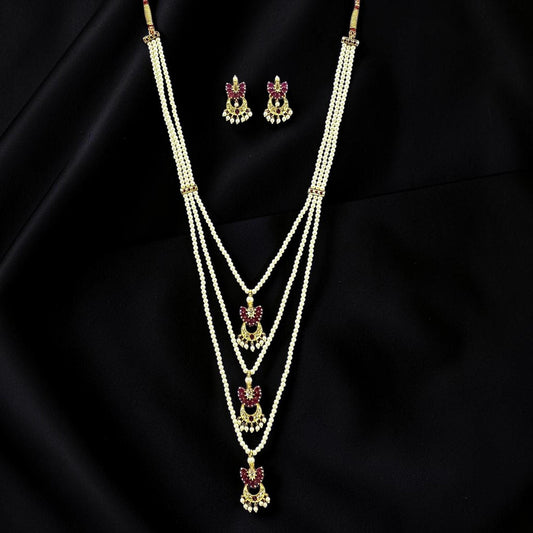 Maharashtrian-style rani haar layered necklace set with pendant and pearls