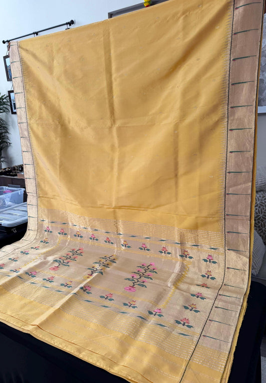 Handloom Pure silk Muniya border Paithani Saree premium quality with designer geometric pallu