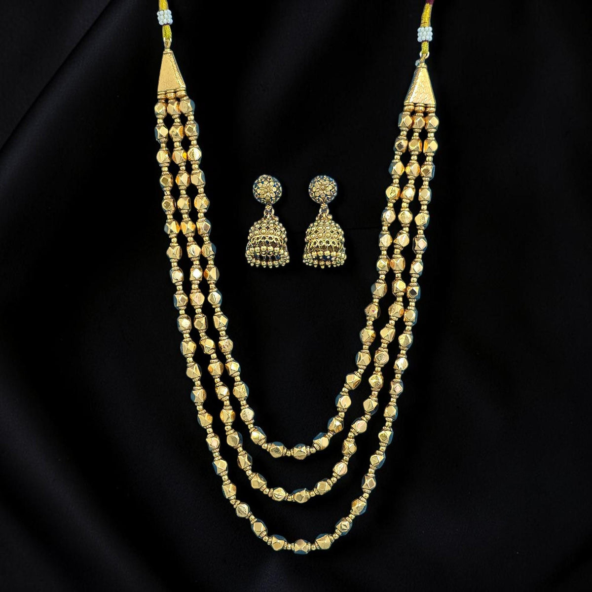 Maharashtrian-style astapailu maal layered necklace set chunky astapailu