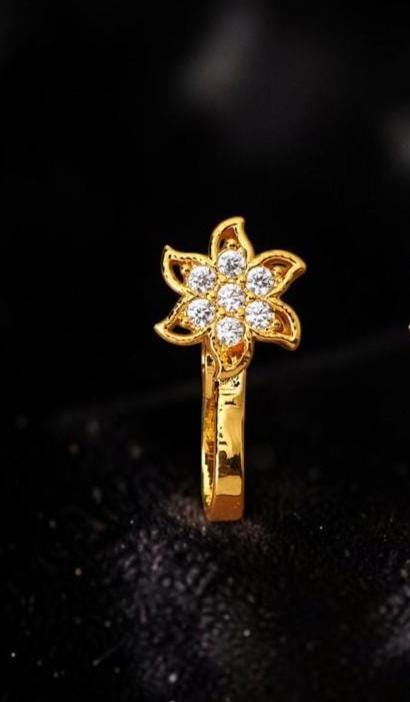 American Diamond Zirconia Nath Pressing Gold polished two-tone silver nose pin