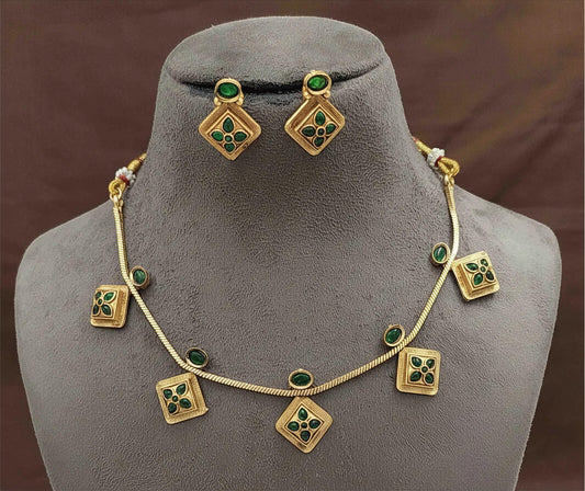 Minimal delicate necklace set with antique gold polished