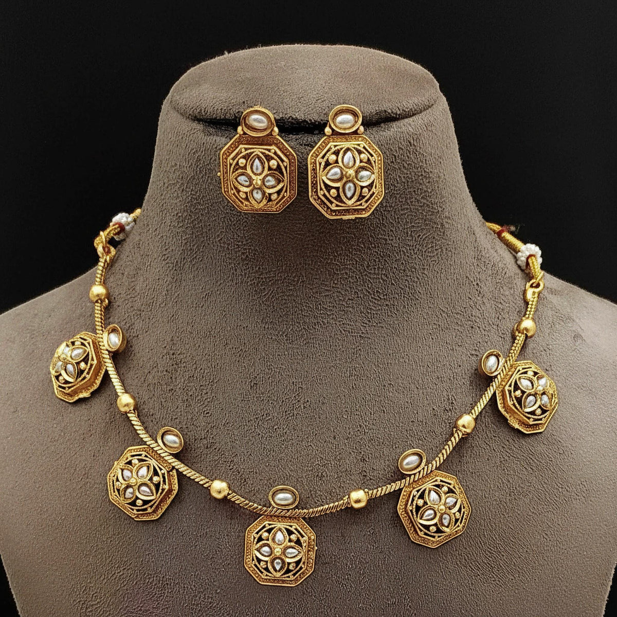 Minimal delicate necklace set with antique gold polished