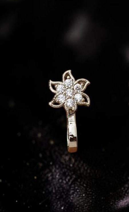 American Diamond Zirconia Nath Pressing Gold polished two-tone silver nose pin