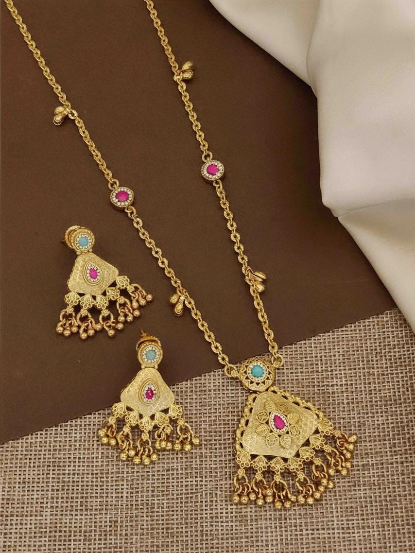 Rajwadi style heritage design chain pendant necklaces set