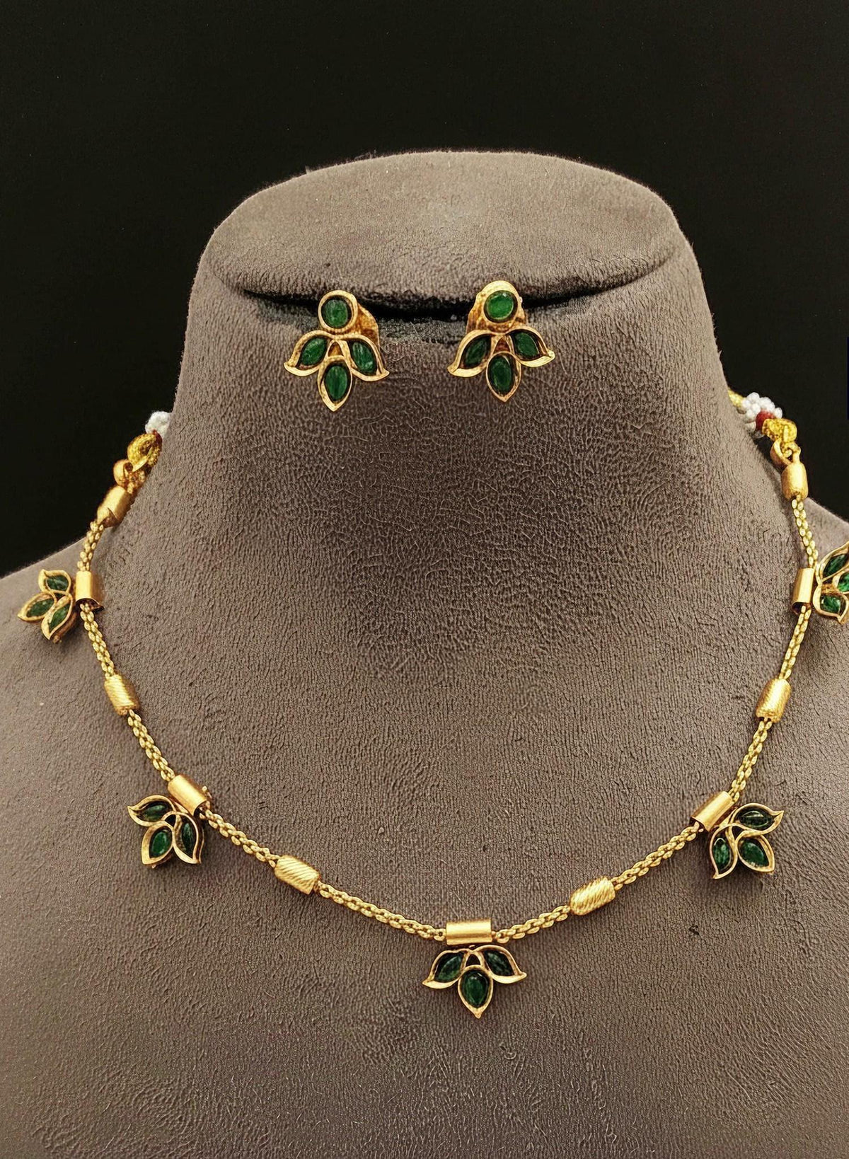 Minimal delicate necklace set with antique gold polished