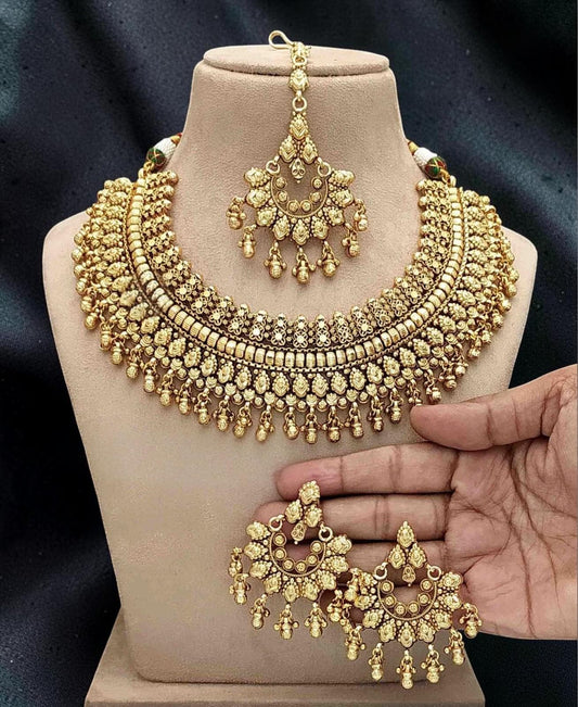 Antique finished gold necklace set ruby green