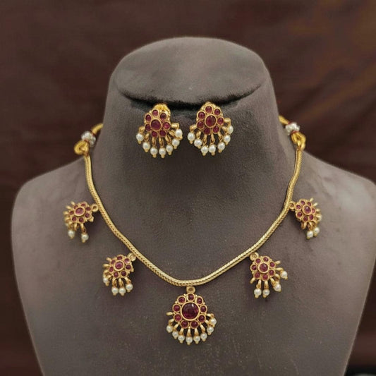 Minimal delicate necklace set with antique gold polished